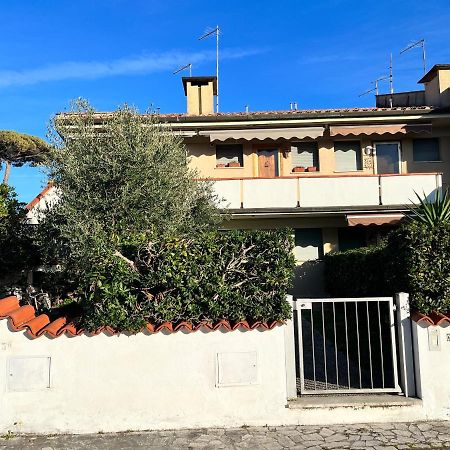 Appartamento Da Matteo 2 Tirrenia Buitenkant foto